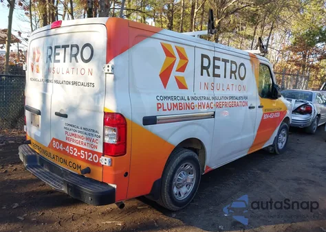 2021 Nissan Nv Cargo Nv2500 Hd Sv Standard Roof V6 z USA, uszkodzony, nr VIN 1N6BF0KY0MN809823